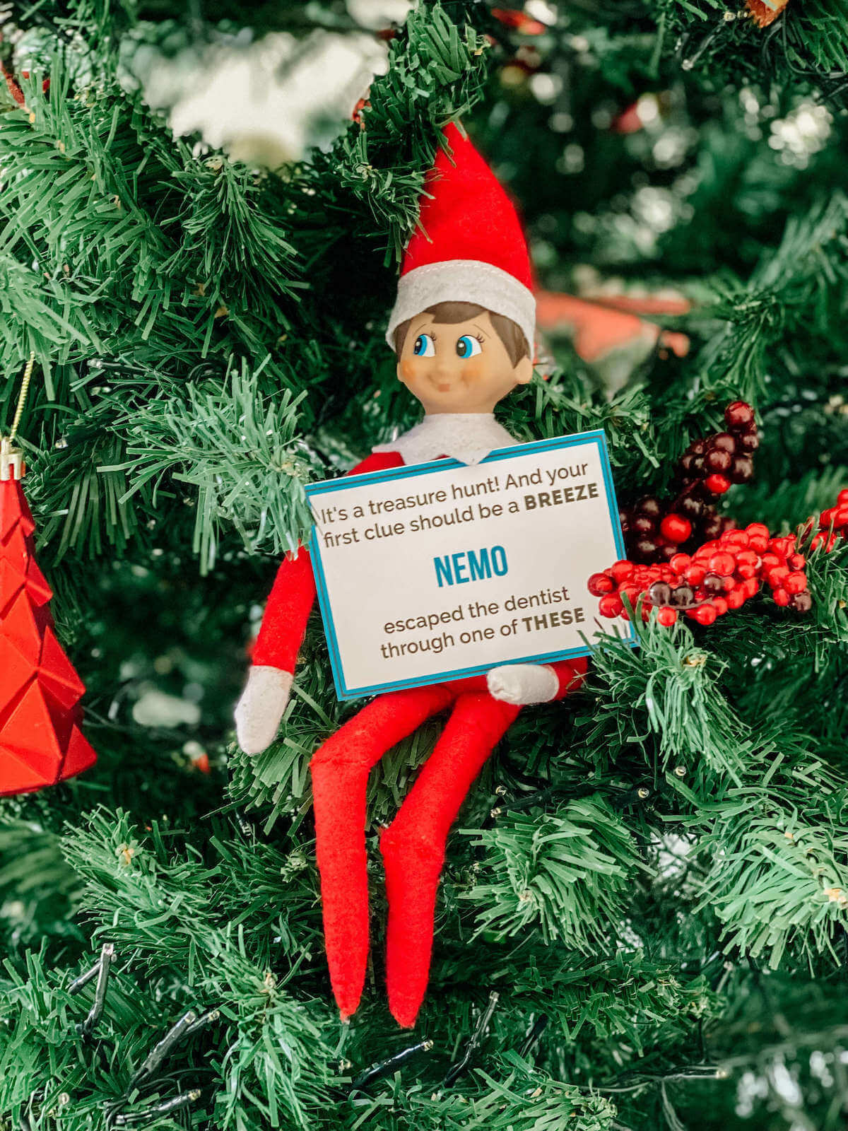 elf on the shelf disney scavenger hunt