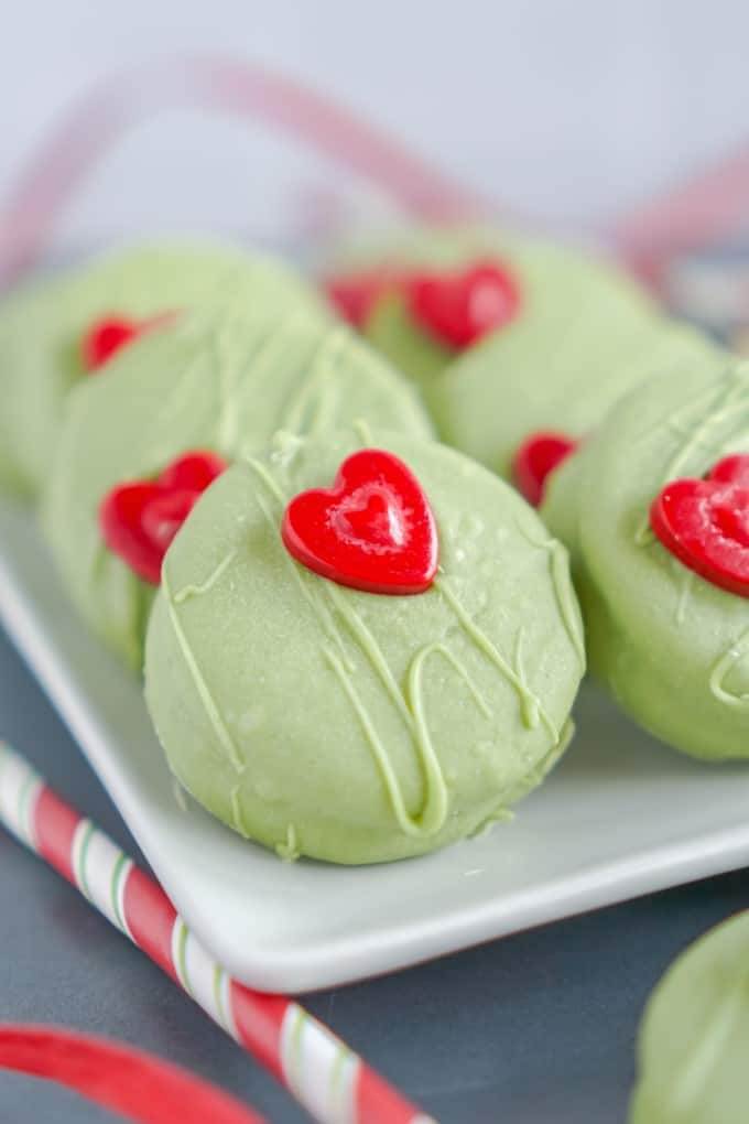 grinch oreo cookies