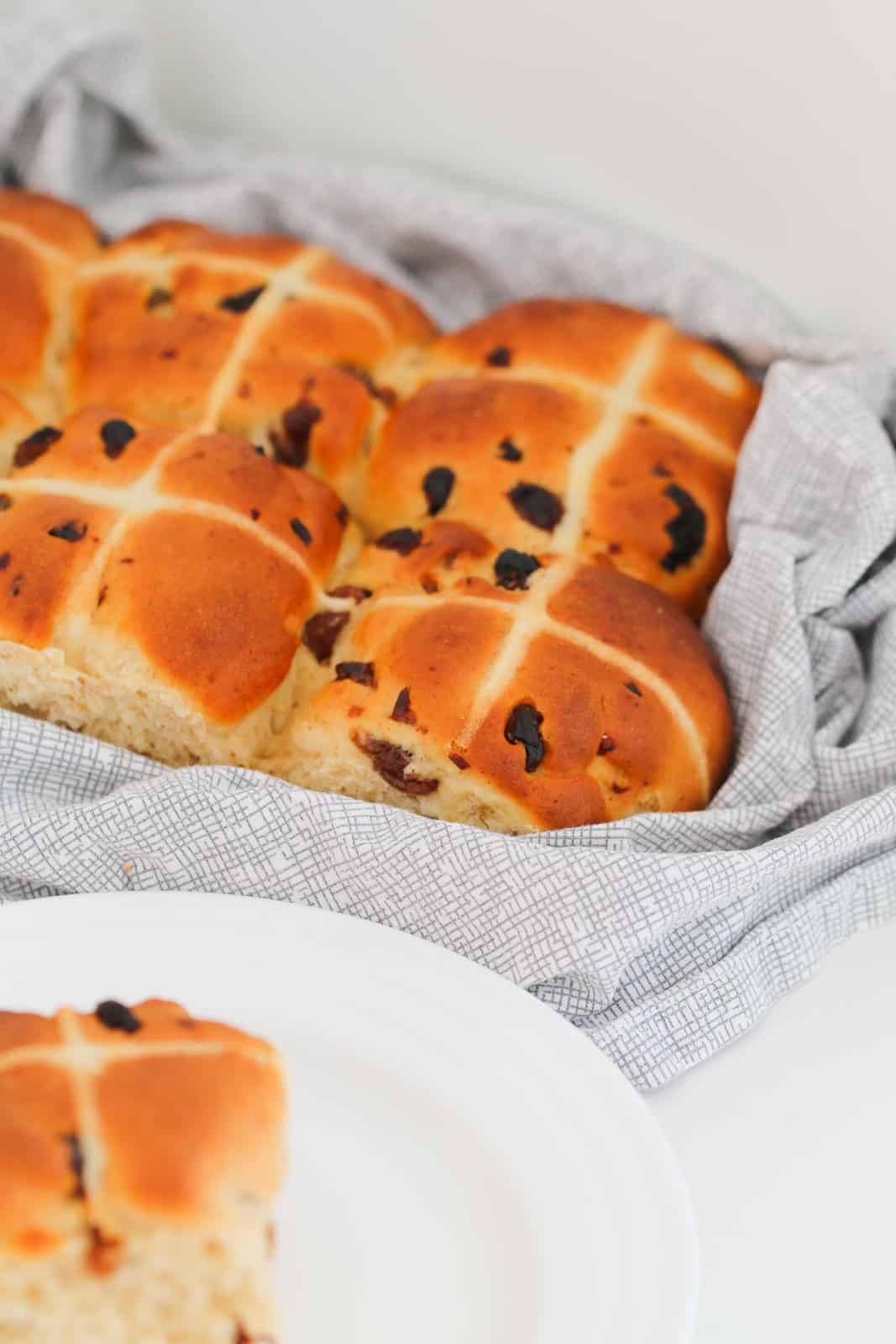 homemade hot cross buns