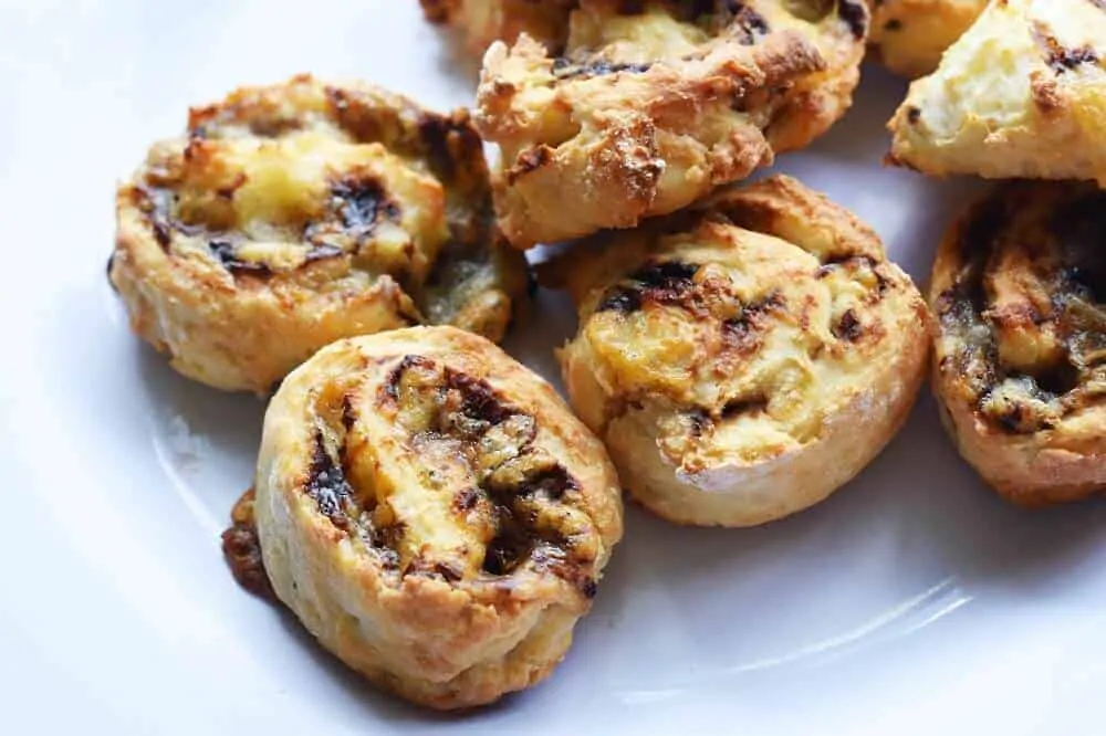 Cheesy Vegemite scrolls