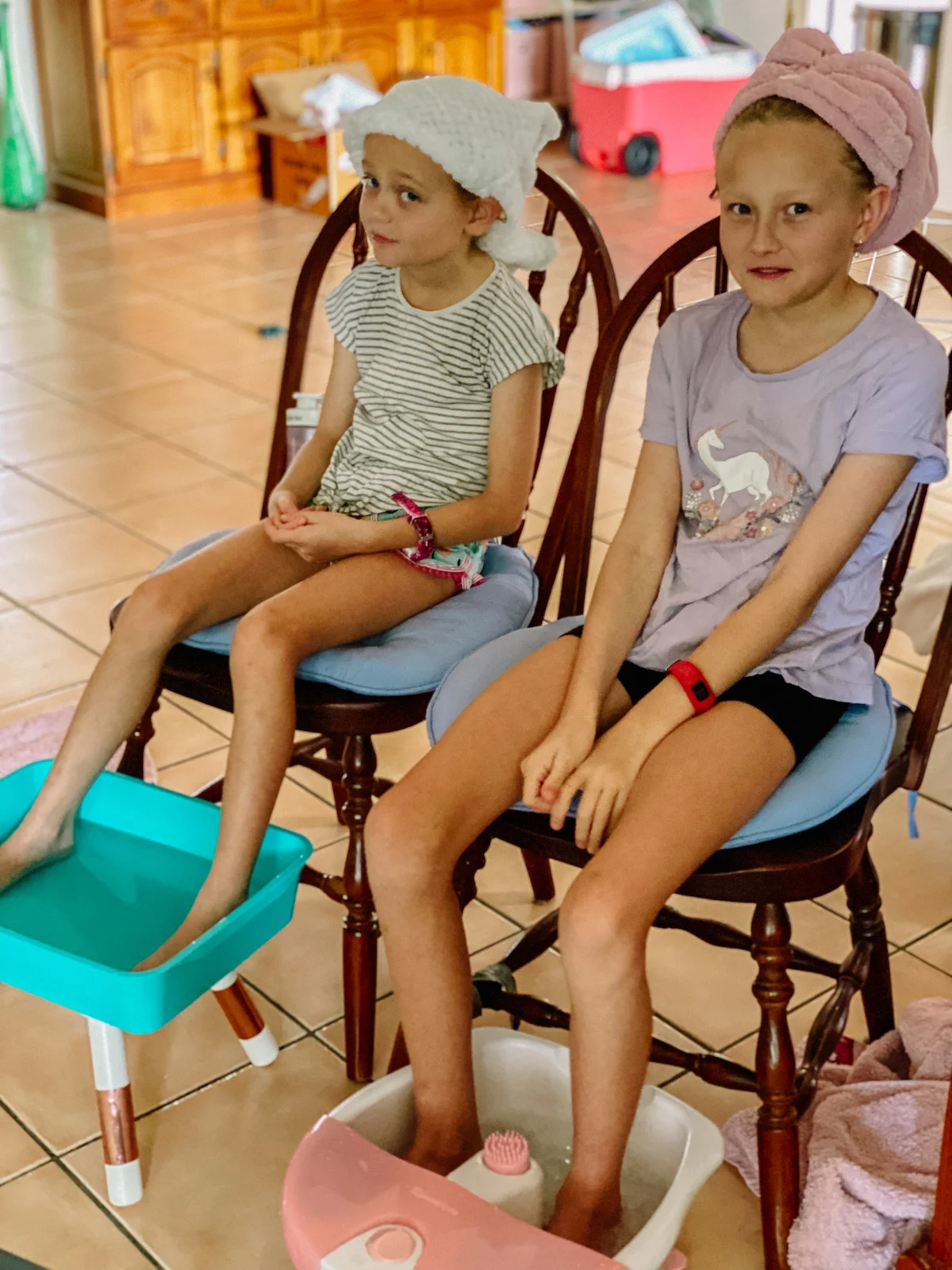 girls having a pamper session at home