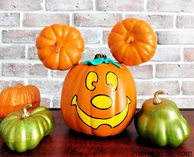 mickey mouse pumpkin